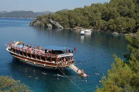 The town itself is equally attractive, with leafy seafront promenades, lively bazaars, and ancient ruins. 12 Island Tour From Fethiye 2021