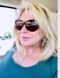 Profile for Kat Roberts