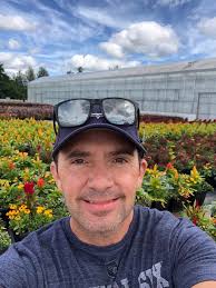 Come see me today in Brampton at Garden Square! This week #AtTheMarket,  come hear from Toronto's favourite gardener @FrankFerragine! Frankie will  be at the market talking to you about how to get
