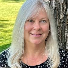 Ella never thought she'd study medicine at uni. “Tell em you're dreaming”  is what she would have told her younger self. Randall says he knows what it  feels like to not have