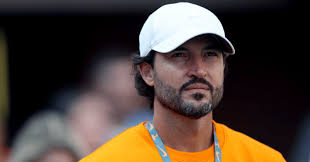 Tony Vitello explains his diehard fandom, loyalty for other Tennessee  sports