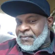 Why don't older men like my threads? Am I not attractive enough? 😔