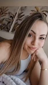 Feliz sábado para ti y un lindo fin desemana cuídate mucho preciosa