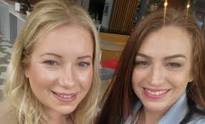 Woman donates lifesaving kidney after spotting Facebook plea