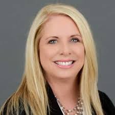 Sallie Elliott's Instagram, Twitter & Facebook