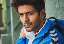 Muthuraman, a popular tamil actor.he studied in the famous st. Rg4dyxxa 1pzzm