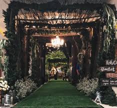 Wedding Reception Surabaya Indonesia Decoration Rustic Greenery Dekorasi Lorong Pernikahan Dekorasi Pernikahan Klasik Tema Pernikahan