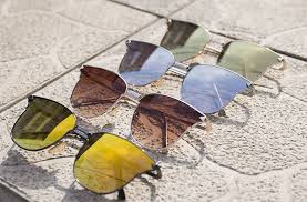 How do i change the color of what's yellow like on this person's computer? Why Different Lens Color In Sunglasses