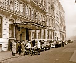 Das Fairmont Hotel Vier Jahreszeiten Hamburg In Bildern Hamburg Hotel Vier Jahreszeiten Schone Landschaften