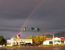 She Is The Gold At The End Of The Rainbow Random Photo Pot Of Gold At The End Of The Rainbow Revealed Majorgeeks Funny Pictures Pictures Funny Gifs Fails
