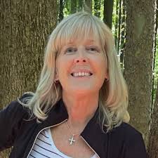 Lee Ann Eckard (@astitchforyou)