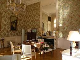 Brigitte Macron S Installe A L Elysee Dans Le Salon Des Fougeres
