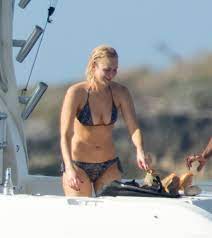 Jennifer Lawrence Bikini Pictures | POPSUGAR Celebrity