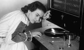 Maria Tanase. Pasarea maiastra a cantecului romanesc