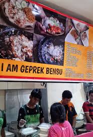 Fakta dibalik polemik geprek bensu. Punya Artis Review Venda Intan Di Restoran Geprek Bensu Tegalsari Surabaya