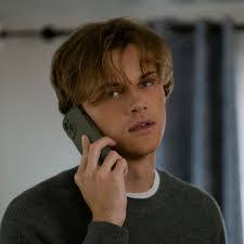 Rebecca Schiffman's Instagram, Twitter & Facebook