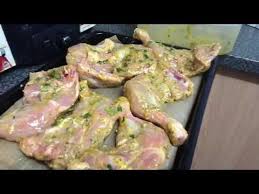 Yassa Au Poulet Braise Youtube Poulet Braise Poulet Yassa Recettes De Cuisine
