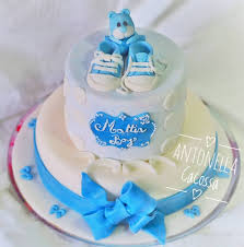 Meravigliosa Torta Per La Nascita Di Un Bambino Con Scarpette E Orsacchiotto E Tanto Amore Pan Di Spagna Con Ganache Al Cioccolato Cake Birthday Cake Desserts