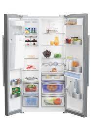 On the inside, this smeg fridge freezer can hold 616 litres, perfect for larger families who need to store a lot of food. Dispenser American Fridge Freezer Kwd253