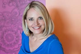 Tami Quinn's Instagram, Twitter & Facebook