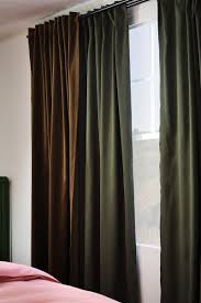 Gardinen mit kanalsaum, verdeckten schlaufen und kräuselband in der oberkante. Zuhause Im Einheitlichen Look Einrichten Zuhause Vorhange Wohnzimmer Haus