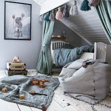 Because an attic bedroom for kids is opening of direct sunlight, so the bedroom gets natural light. 6 Cute Attic Rooms Ideas And Photos Petit Small