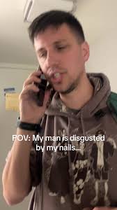 @Beynfluencer said I’ll make the appt my self!! #nails #travelling