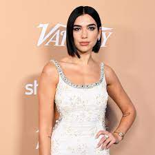 Records, she released her debut single. Dua Lipa Das Geheimnis Ihres Selbstbewusstseins Gala De
