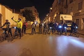 وفرض حظر التجول في نحو أربعين مدينة في محاولة لوقف العنف الذي شهدته البلاد في الأيام الأخيرة، ولكن الكثير من المتظاهرين تجاهلوا قرار حظر التجول، مما أدى مواجهات وتوتر. Kpgdzl8mfovnum