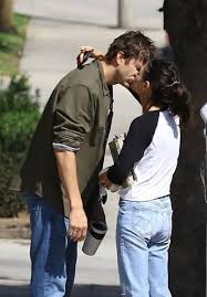 The famous couple made a virtual appearance tuesday on the tonight show to share an update on how they've been passing the time during quarantine. Mila Kunis And Ashton Kutcher Share A Kiss 11 05 2018 Celebmafia