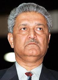Pakistan's nuclear guru under suspicion