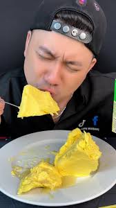 Mukbang Bơ Th True Milk Chấm Sữa Đặc