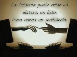 La Distancia Puede Evitar Un Abrazo Un Beso Pero Nunca Un Sentimiento Frases De Amor A Distancia Amor A Distancia Mejores Frases De Buenas Noches