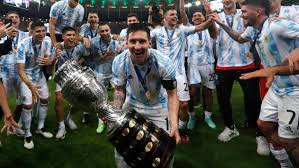La albiceleste se quedará una semana más en españa, en la ciudad de bilbao, luego se mudará a países bajos para un doble compromiso amistoso con la selección . Seleccion Argentina Confirmada La Triple Fecha De La Eliminatoria Sudamericana Cuando Juega Argentina Marca Claro Argentina