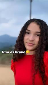 Carolina Bravo Y Joselin Bravo Son Hermanas