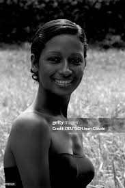 Cathy Rose, Actress. En France, portrait en extérieur de l'actrice... News  Photo