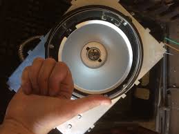 Recessed led lighting products for commercial, undercabinet, cove, linear and street lighting. How To Install Trim In Recessed Lighting 8 Steps With Pictures Instructables