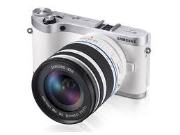 Η Samsung παρουσιάζει την Samsung NX300, 3D φωτογραφική μηχανή ...
