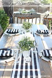 Black And White Table Setting Decor How To Make A Beautiful Black And White Tablescape Black And White Decor Table Settings White Decor