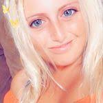 Sandra Barbe's Instagram, Twitter & Facebook