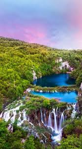 Στα διάφανα νερά της αδριατικής βουτούν 1.000 πράσινα νησιά, αρχαίες καστροπολιτείες. 14 Kroatia Ideas Kroatia Ta3idia Omorfa Merh