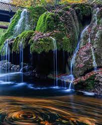 Bigar focuses in the fields of architecture, engineering, urban design and project management. Https Xn Urlaub In Rumnien 2qb De De Uir Ausflugsziele Sehenswertes Bigar Wasserfall