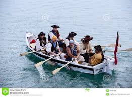 Resultado de imagen de botes de piratas