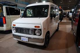 ホンダ n van に超レトロなカスタム登場 ステップバン再来の派生モデル発表も ホンダ n ホンダ バン