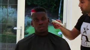 Bei einem fan geht die bewunderung per twitter meldete er sich zu wort und schrieb: Paul Pogba Die Entwicklung Seiner Ausgefallenen Frisuren