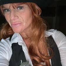 Kayce Laltrello's Instagram, Twitter & Facebook