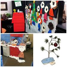 The one above is a superb christmas décor to be made at office and stun all. How Do You Decorate An Office Cubicle For Christmas
