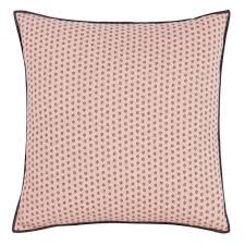 Funda De Cojin De Algodon Rosa Con Motivo Vegetal 40x40 1000 10 37 179207 1 Jpg 1000 1000 Cushion Cover Pink Cotton Maisons Du Monde