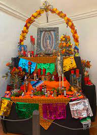 Día de los muertos explained for foreigners. Dia De Los Muertos Altar Mission San Juan Capistrano