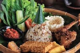 Kita akan bikin nasi goreng kepting ala restoran! Hidangan Sunda Sedap Bisa Disantap Di 5 Restoran Di Jakarta Ini